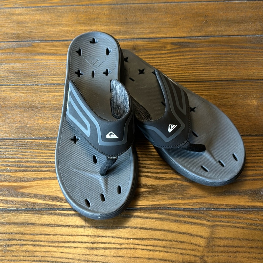 Quiksilver Men’s Michelin Flip Flops - Size 11